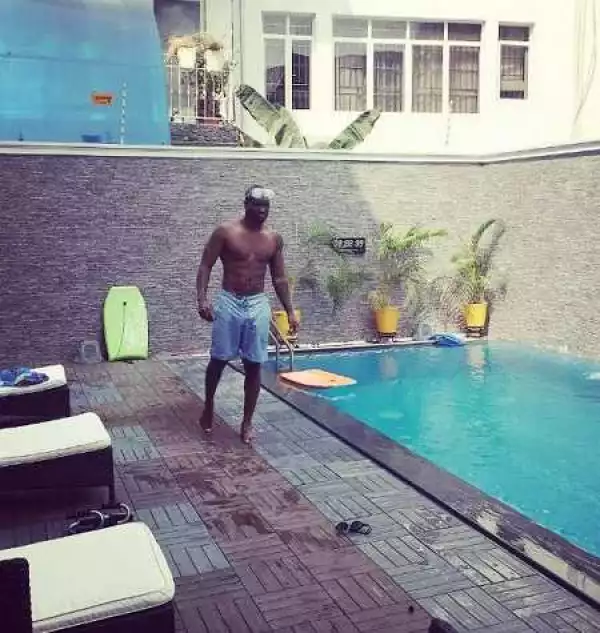 Shirtless Photo Of Peter Okoye By The Poolside Causes Uproar Online